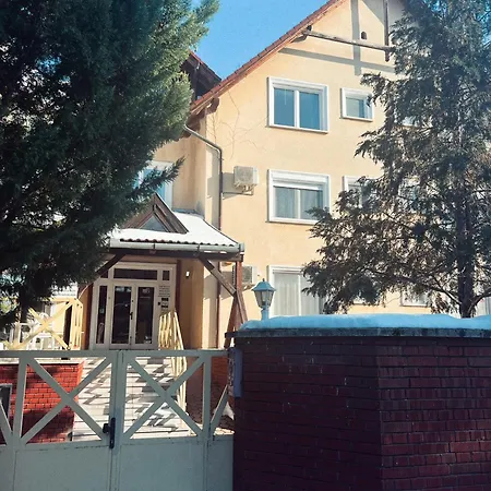 Ciao Balaton بالاتوليلّي